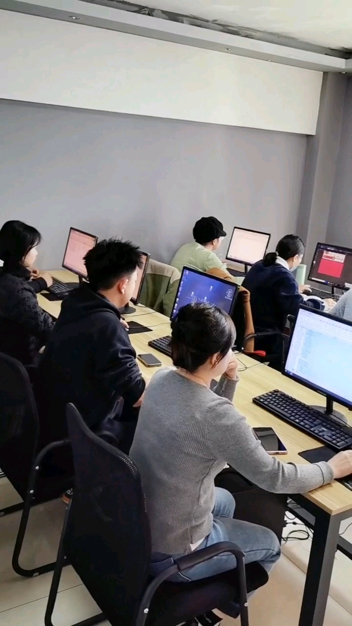 蘭州電腦培訓學校零基礎短期電腦速成班培訓