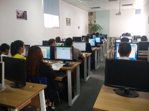 深圳福田 中銀大廈b棟旁邊50米1800㎡ 廠房出售層高10米 配電12000kva 獨院天車2.0噸 有蒸汽 有燃氣 可環(huán)評